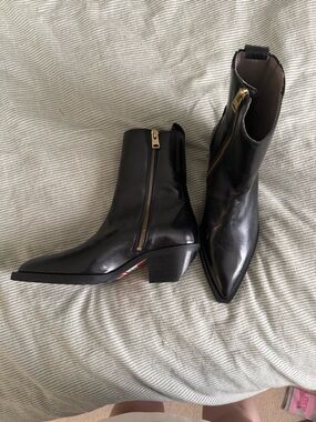 NEVER USED AllSaints Black Leather Pointed Ankle Boot Style Lively
